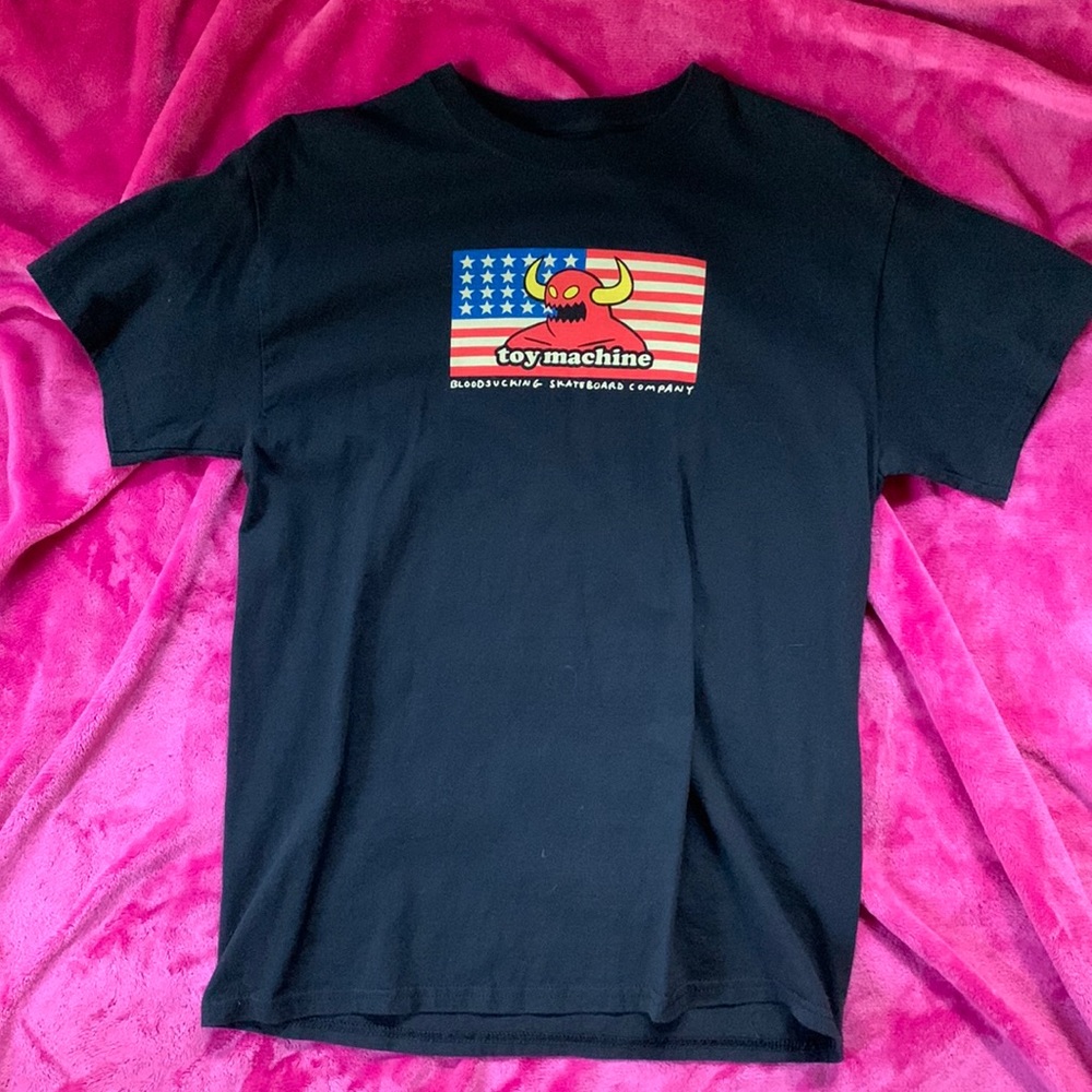 toy machine tee